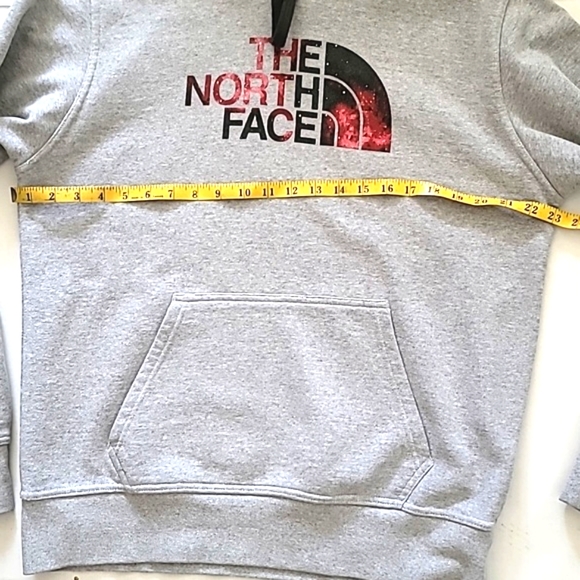 The North Face Hoodie Sweatshirt Kangaroo pockets Front Logo Size M - Picture 11 of 12